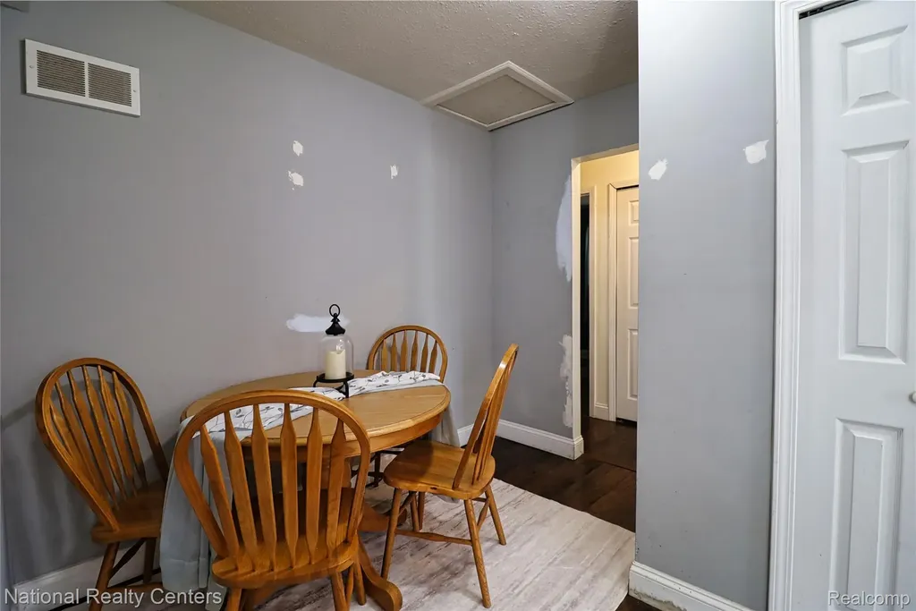 2316 Rollins Street Grand Blanc Charter Township MI 48439