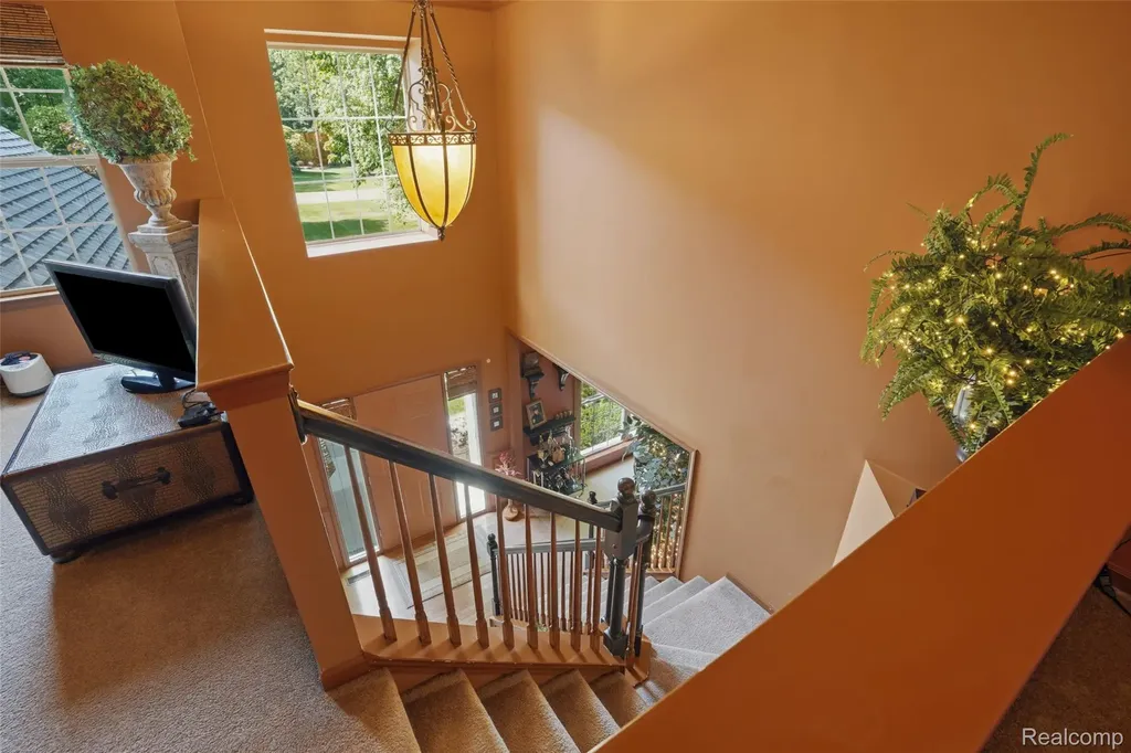 2790 Pine Bluffs Court Highland Charter Township MI 48357