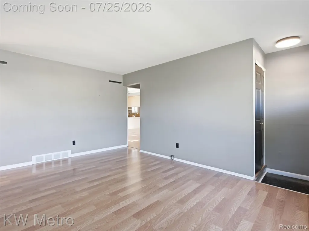 32500 Stricker Drive Warren City MI 48088