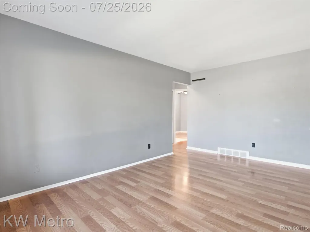 32500 Stricker Drive Warren City MI 48088