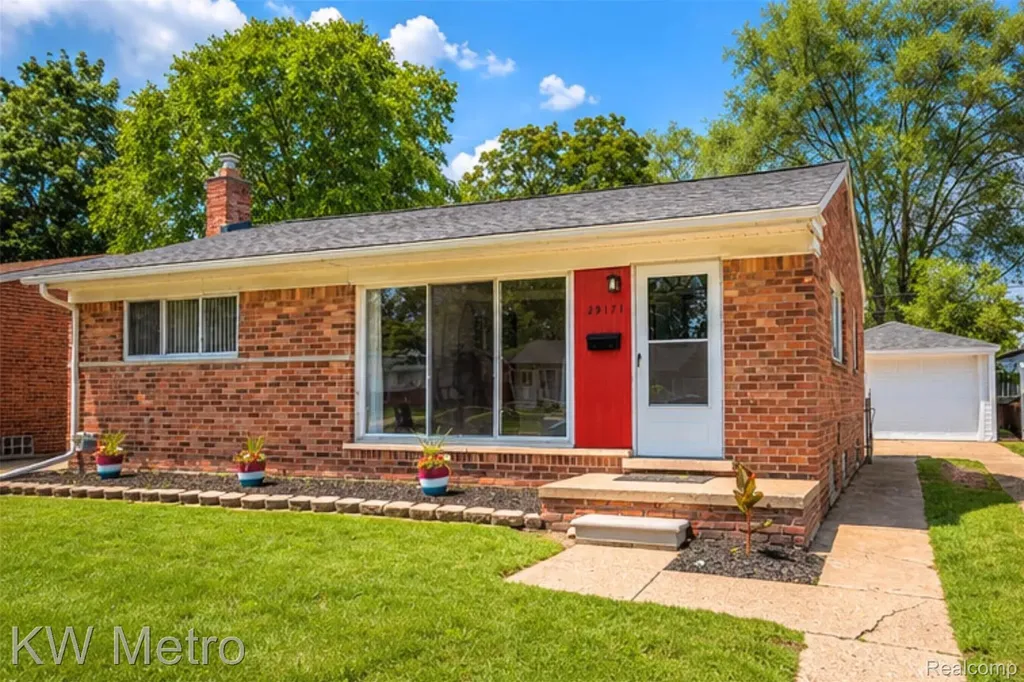 29171 Mark Avenue Madison Heights City MI 48071