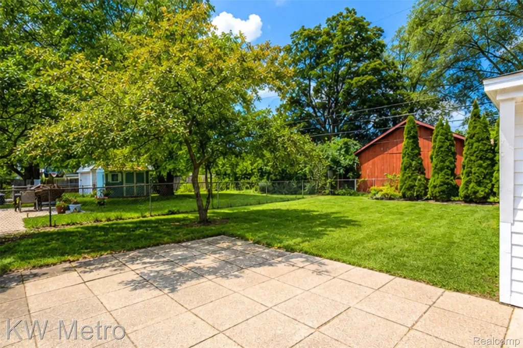 29171 Mark Avenue Madison Heights City MI 48071