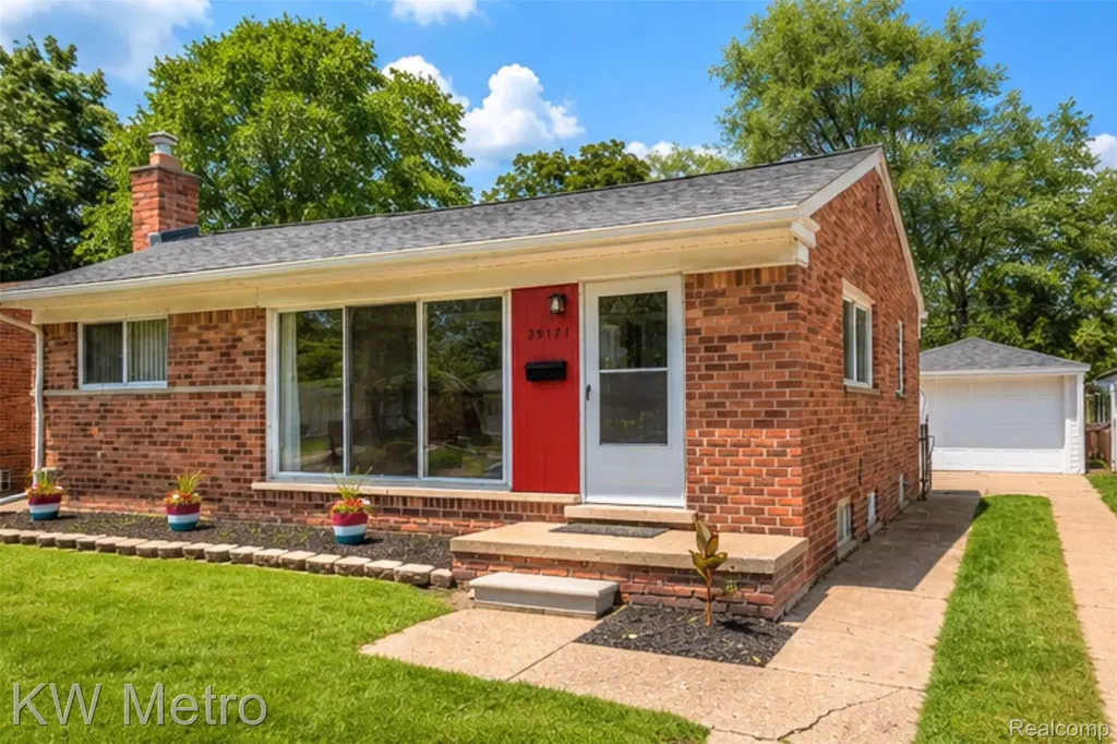 29171 Mark Avenue Madison Heights City MI 48071