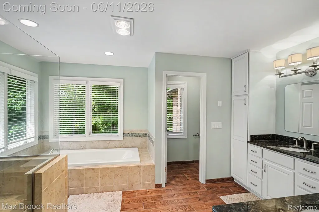 1300 Oak Hollow Drive Milford Charter Township MI 48380