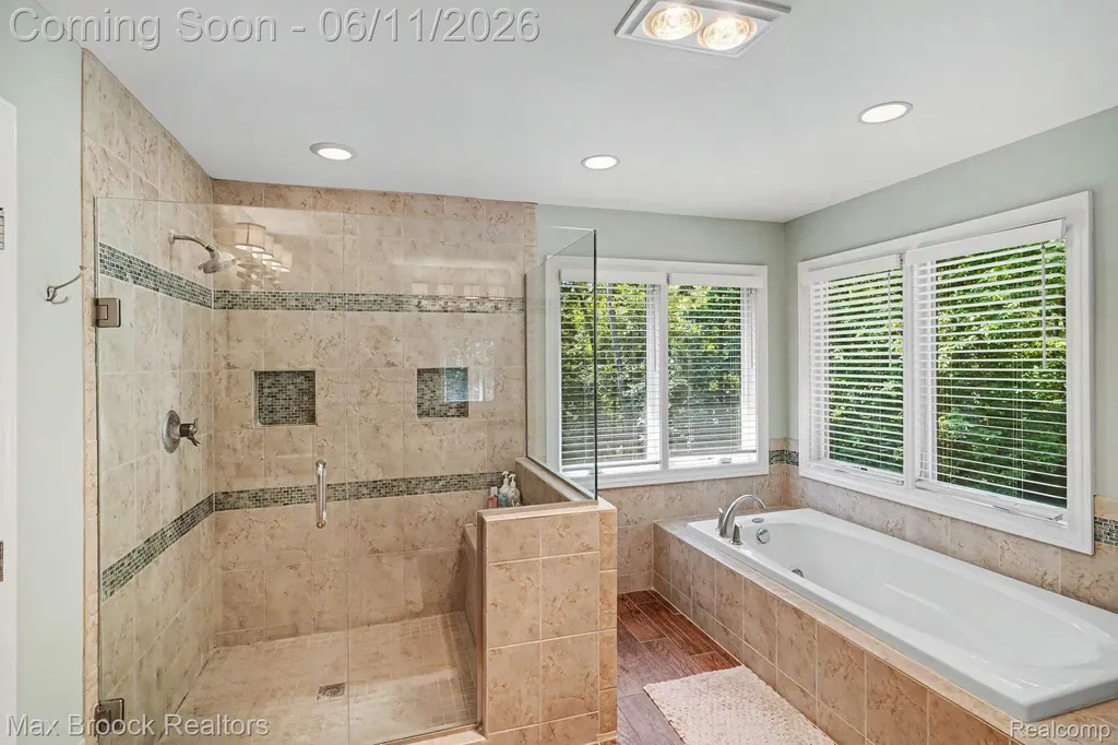 1300 Oak Hollow Drive Milford Charter Township MI 48380