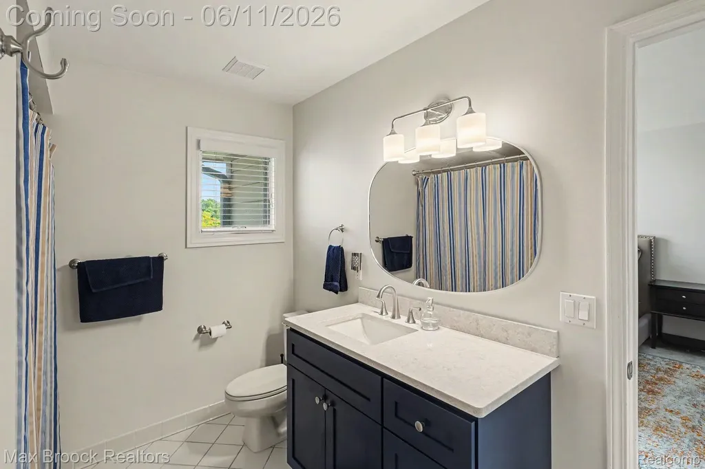 1300 Oak Hollow Drive Milford Charter Township MI 48380
