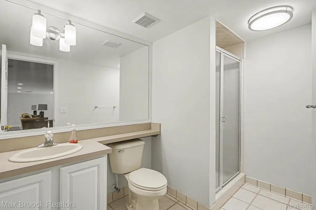1300 Oak Hollow Drive Milford Charter Township MI 48380