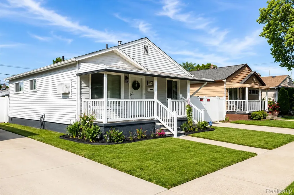 1571 University Avenue Lincoln Park City MI 48146