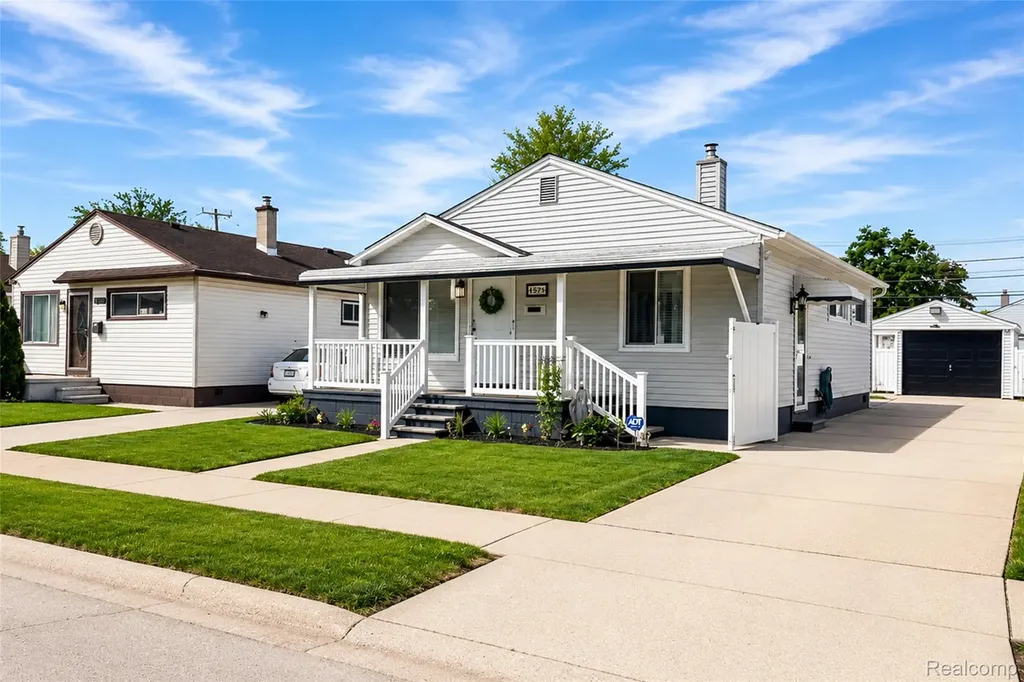 1571 University Avenue Lincoln Park City MI 48146