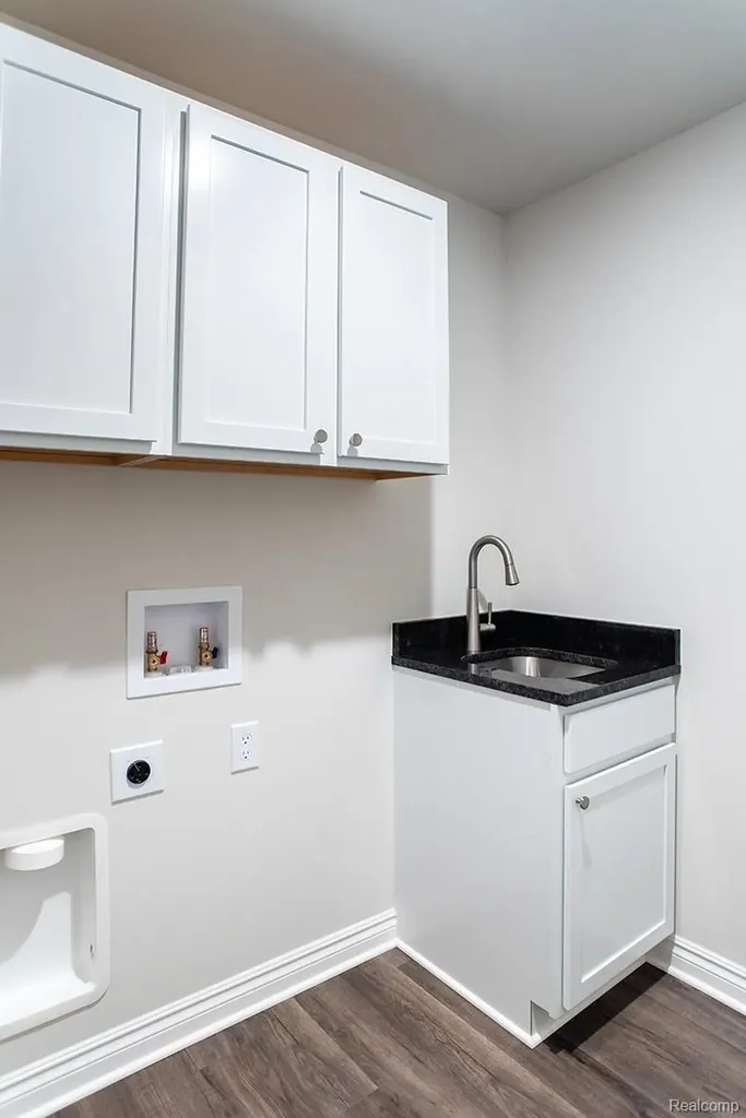 12 Grandview Circle Grandview Circle White Lake Charter Township MI 48386