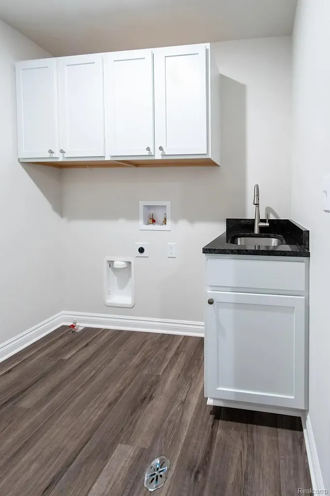 12 Grandview Circle Grandview Circle White Lake Charter Township MI 48386