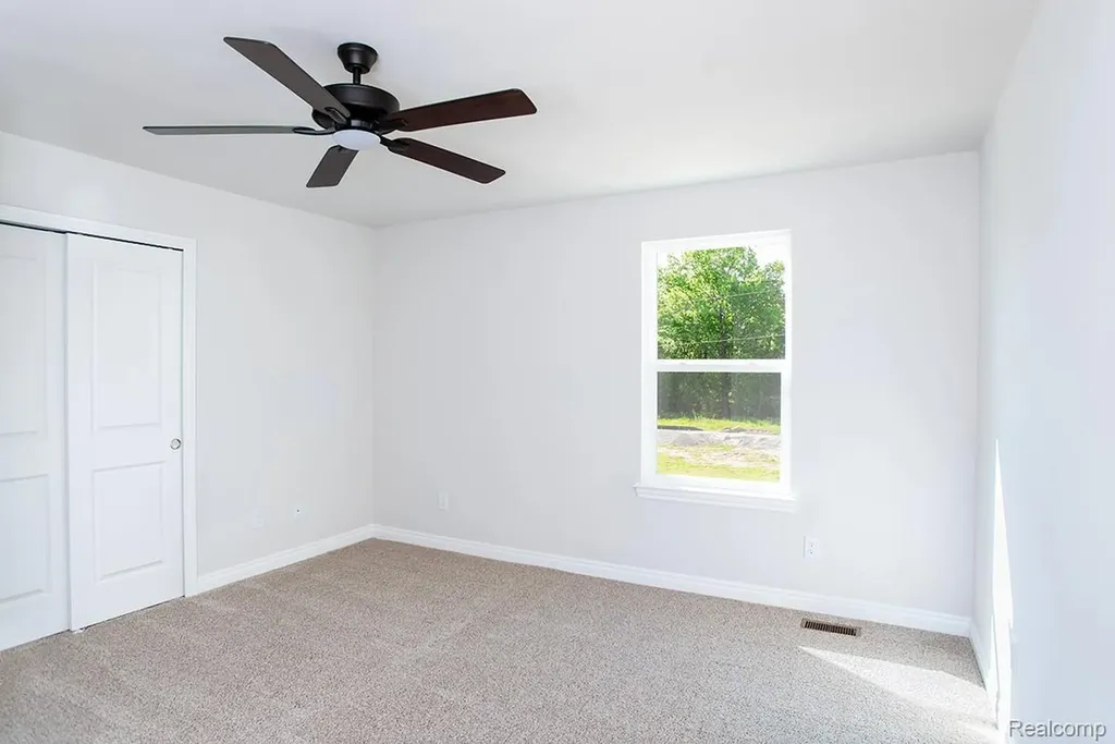12 Grandview Circle Grandview Circle White Lake Charter Township MI 48386