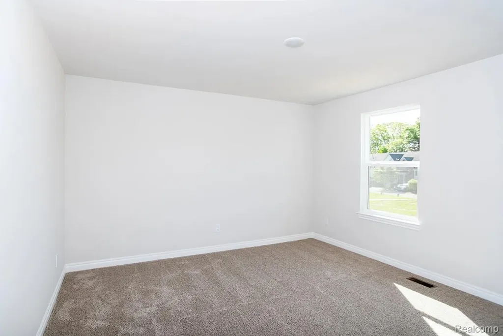 12 Grandview Circle Grandview Circle White Lake Charter Township MI 48386