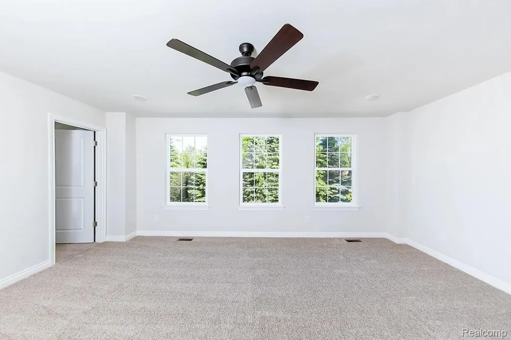 12 Grandview Circle Grandview Circle White Lake Charter Township MI 48386