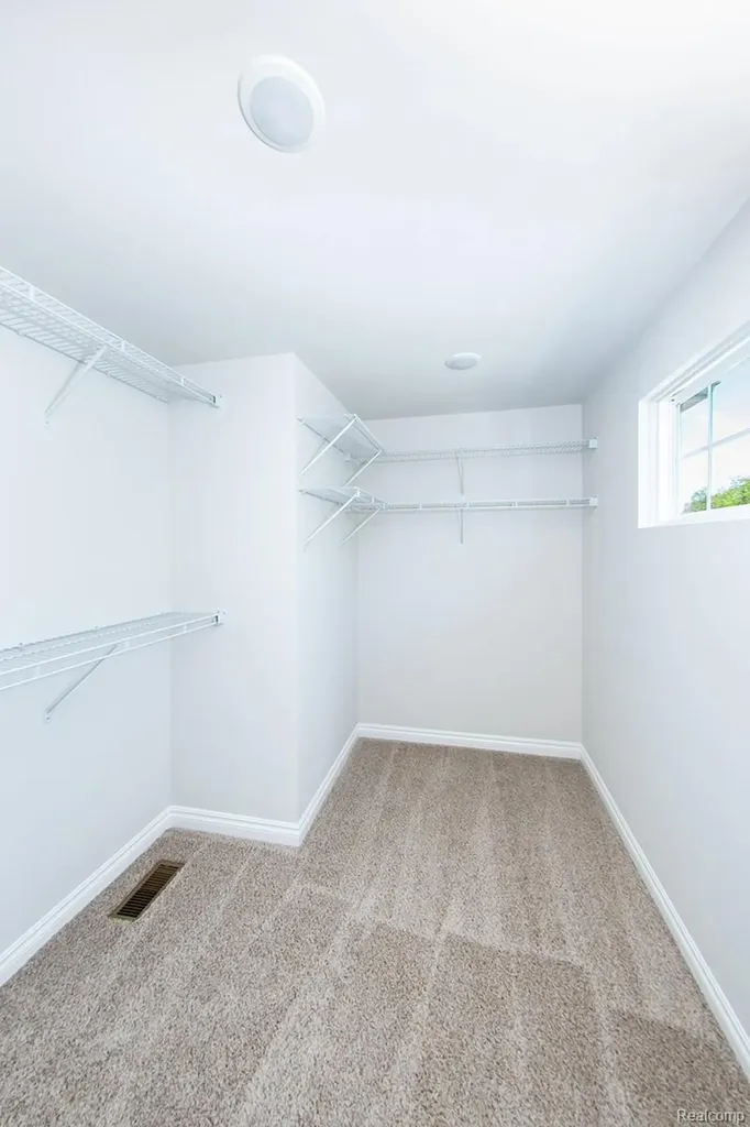 12 Grandview Circle Grandview Circle White Lake Charter Township MI 48386