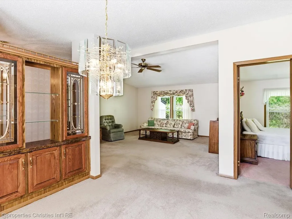 3333 Ravenswood Road Marysville City MI 48040