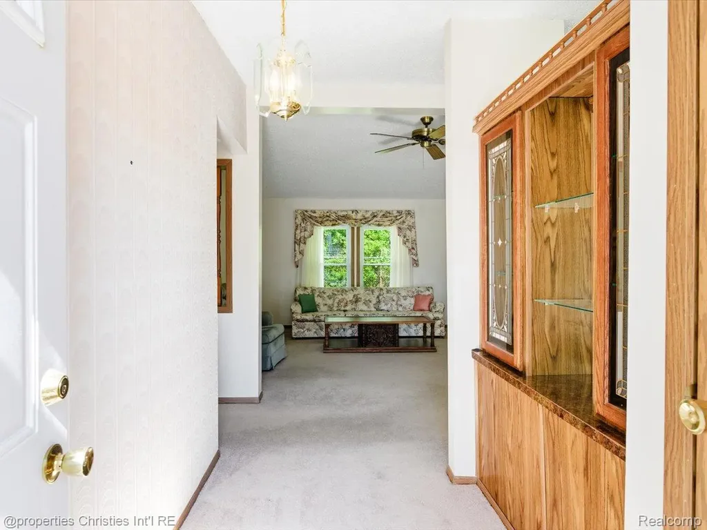 3333 Ravenswood Road Marysville City MI 48040
