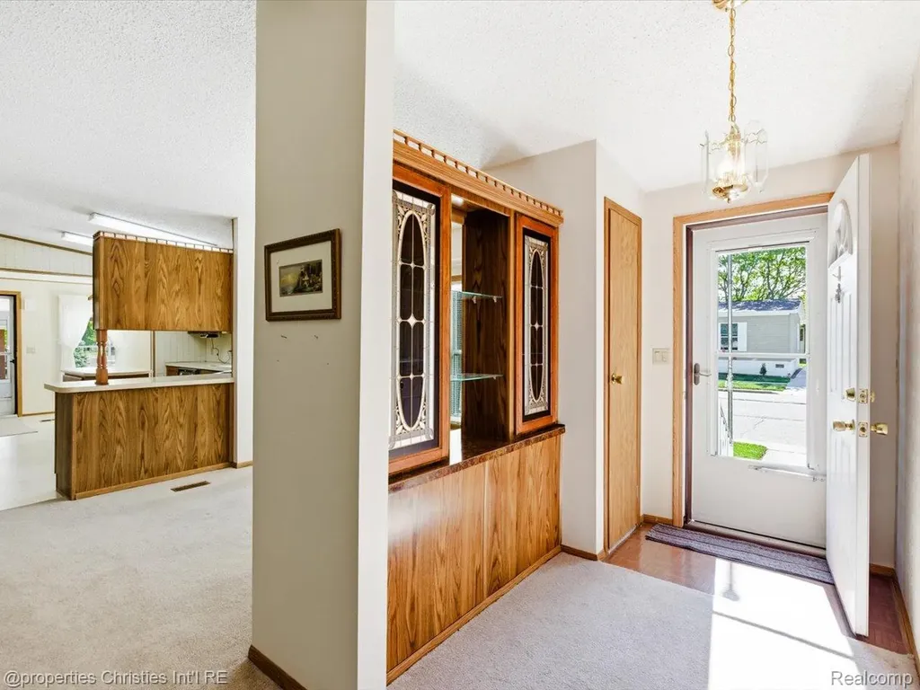 3333 Ravenswood Road Marysville City MI 48040