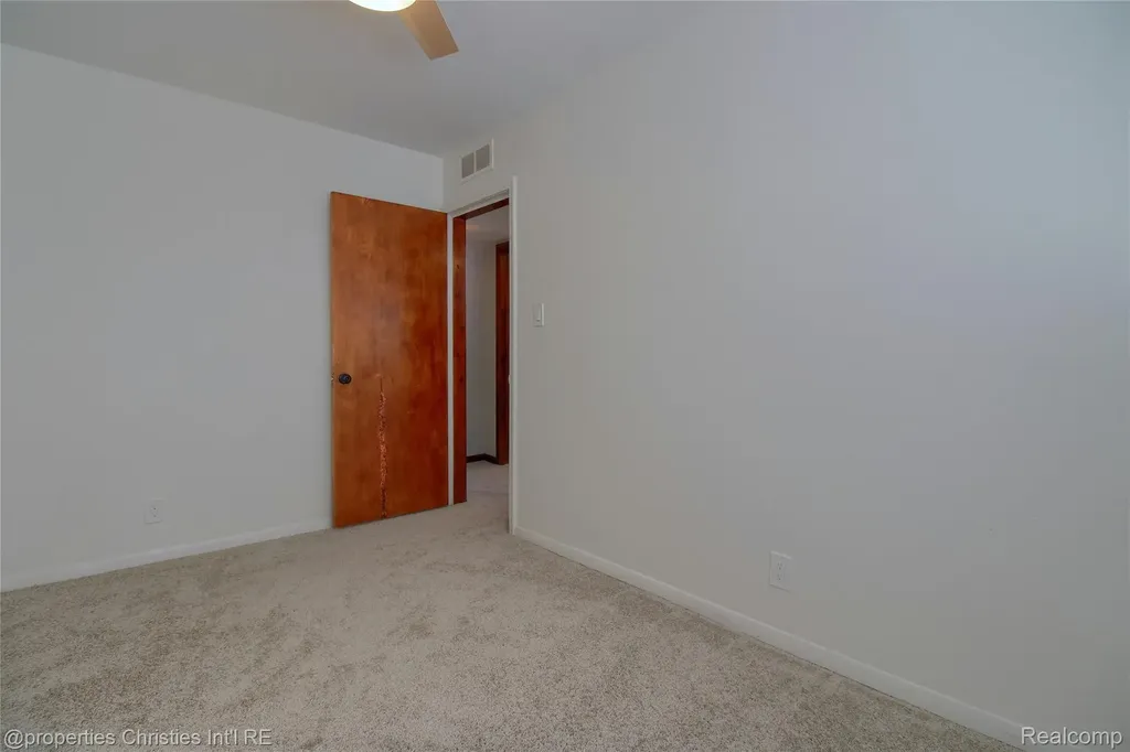 3143 Prairie Avenue Royal Oak City MI 48073