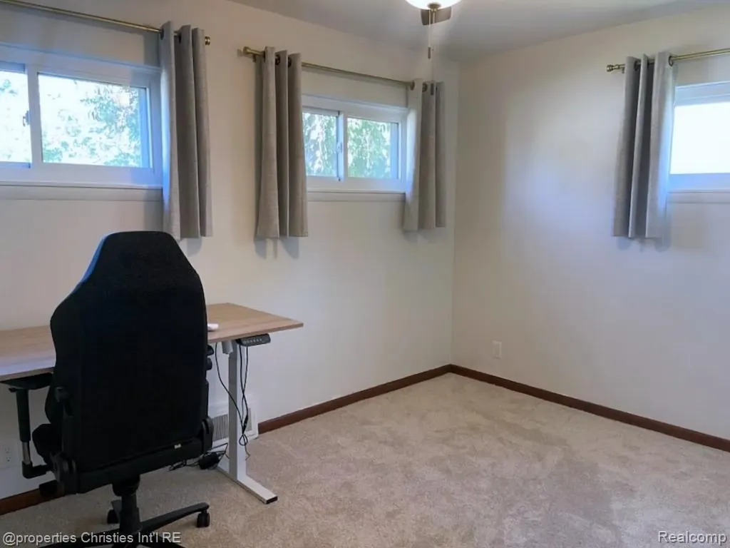 3143 Prairie Avenue Royal Oak City MI 48073