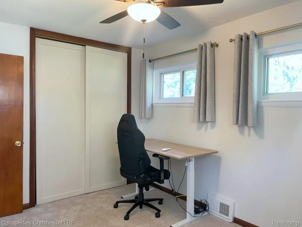 3143 Prairie Avenue Royal Oak City MI 48073