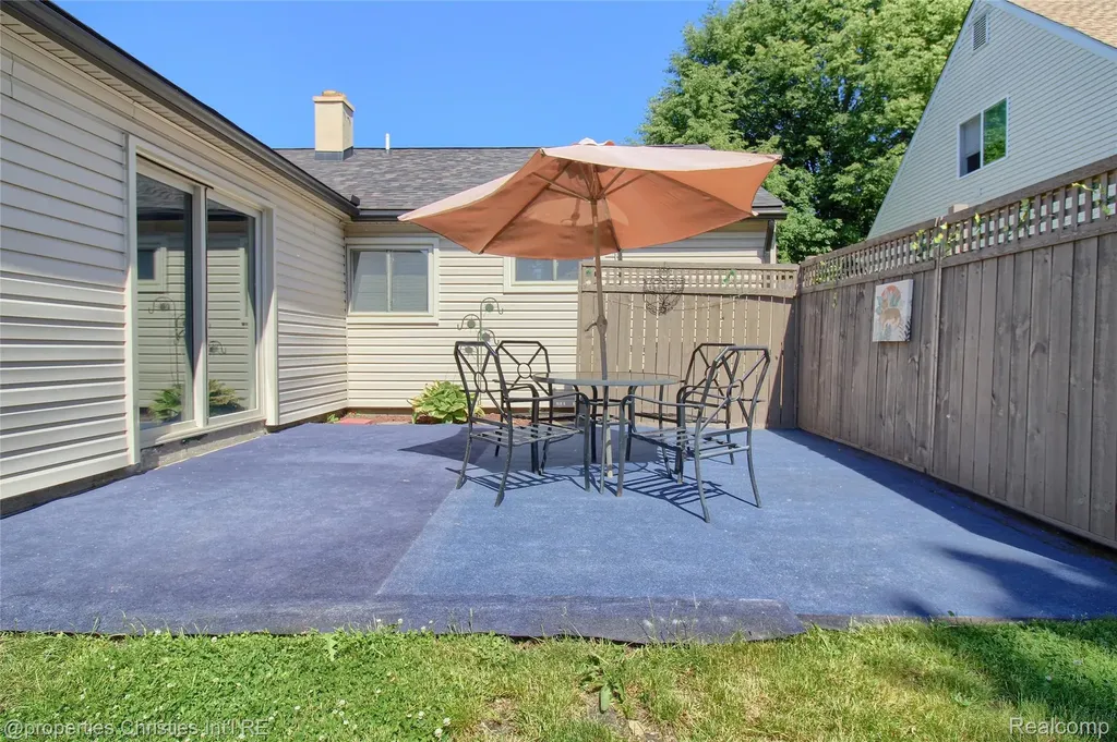 3143 Prairie Avenue Royal Oak City MI 48073