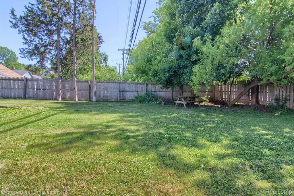 3143 Prairie Avenue Royal Oak City MI 48073