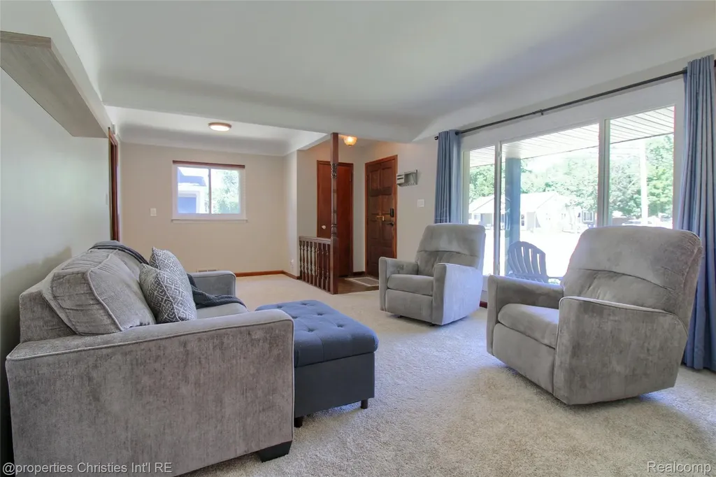 3143 Prairie Avenue Royal Oak City MI 48073