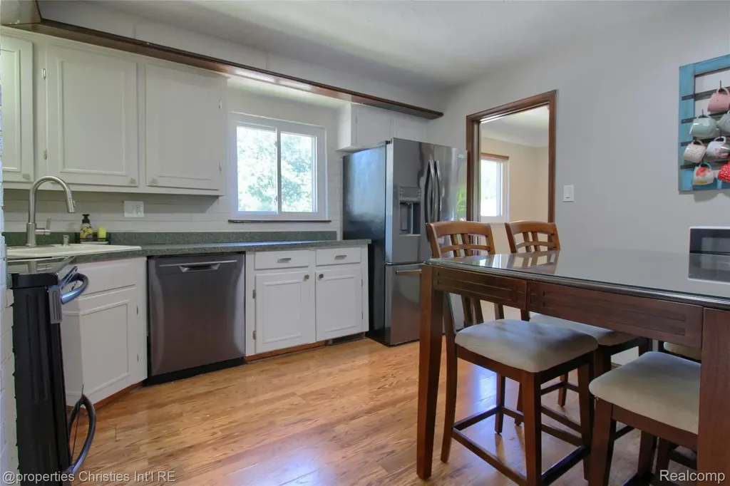 3143 Prairie Avenue Royal Oak City MI 48073