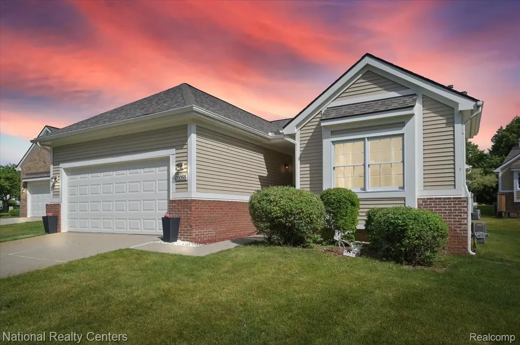 31055 Seneca Lane Novi City MI 48377
