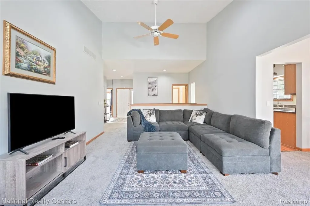 31055 Seneca Lane Novi City MI 48377