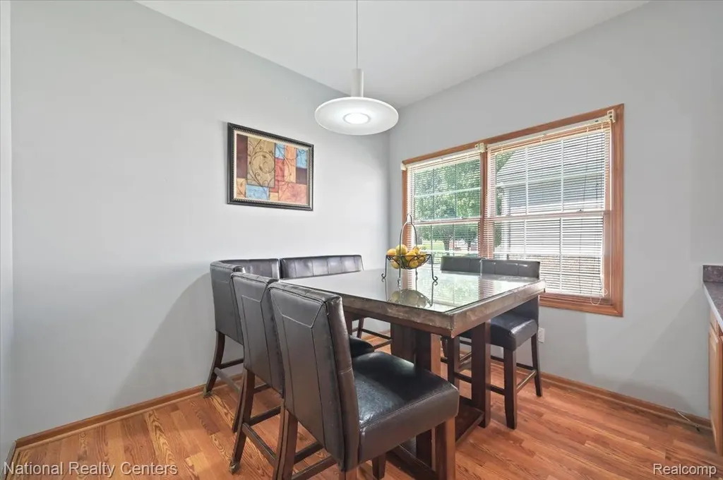 31055 Seneca Lane Novi City MI 48377