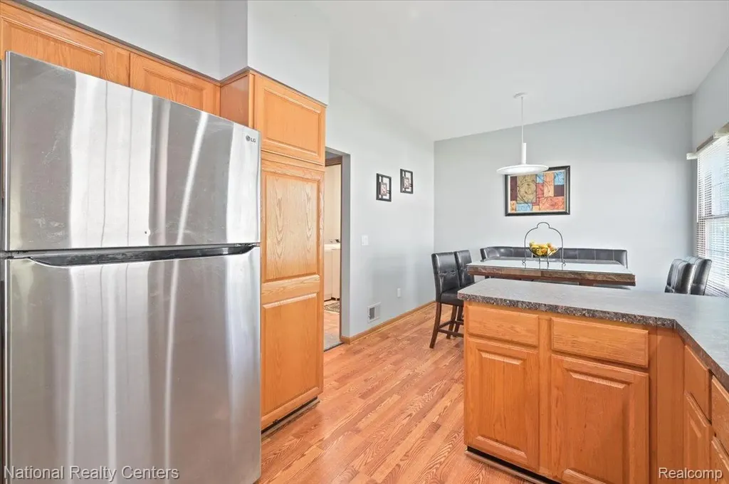 31055 Seneca Lane Novi City MI 48377