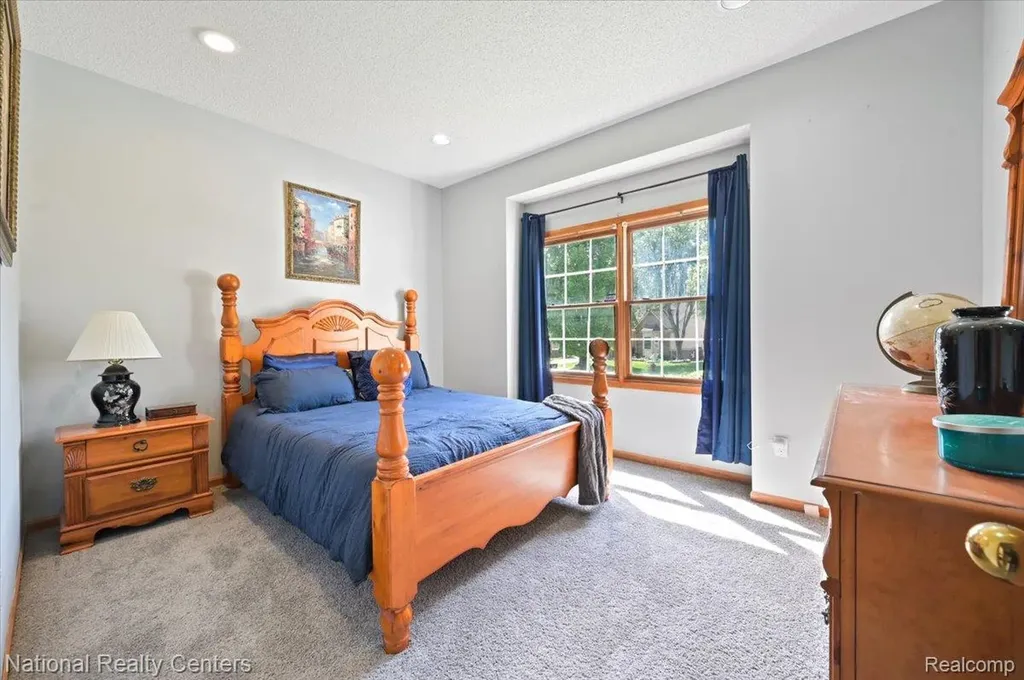 31055 Seneca Lane Novi City MI 48377