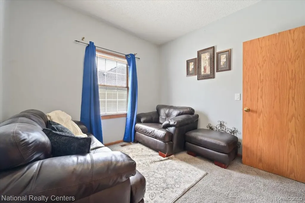 31055 Seneca Lane Novi City MI 48377