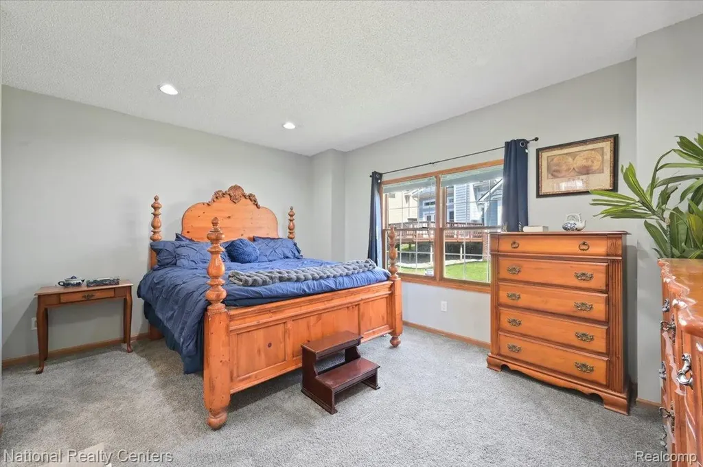 31055 Seneca Lane Novi City MI 48377