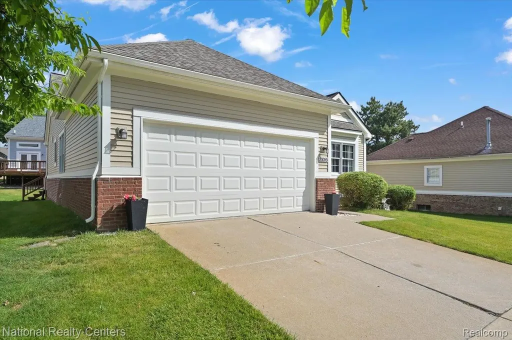 31055 Seneca Lane Novi City MI 48377