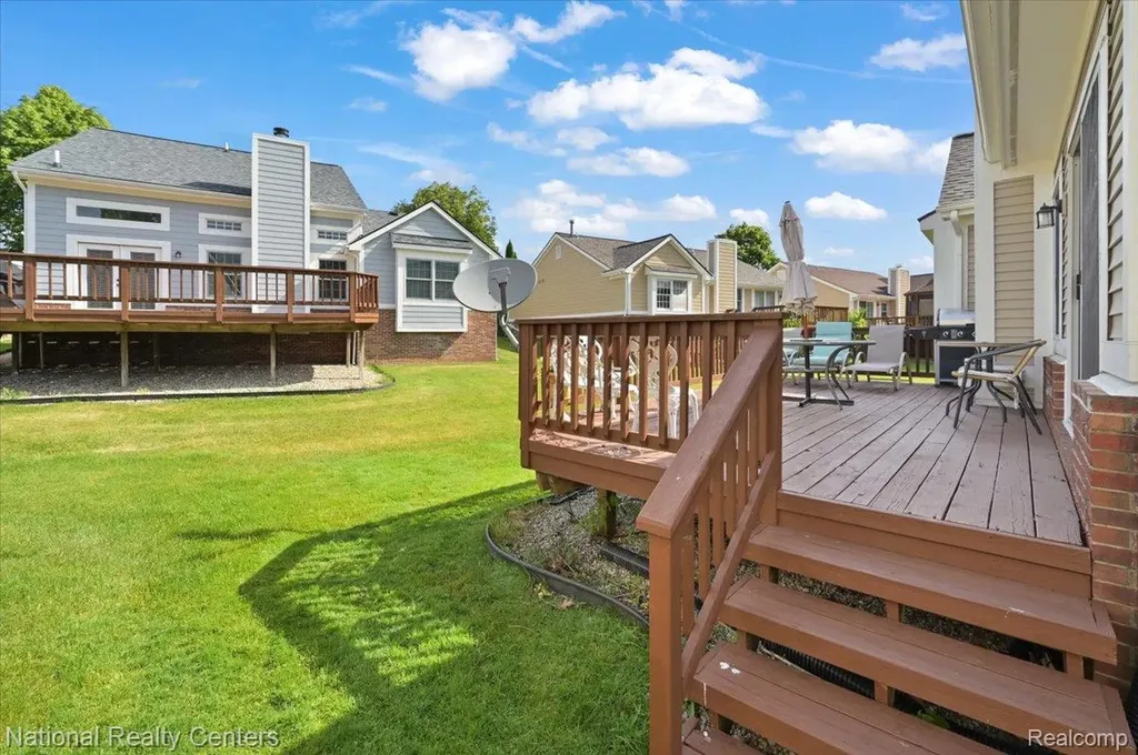 31055 Seneca Lane Novi City MI 48377