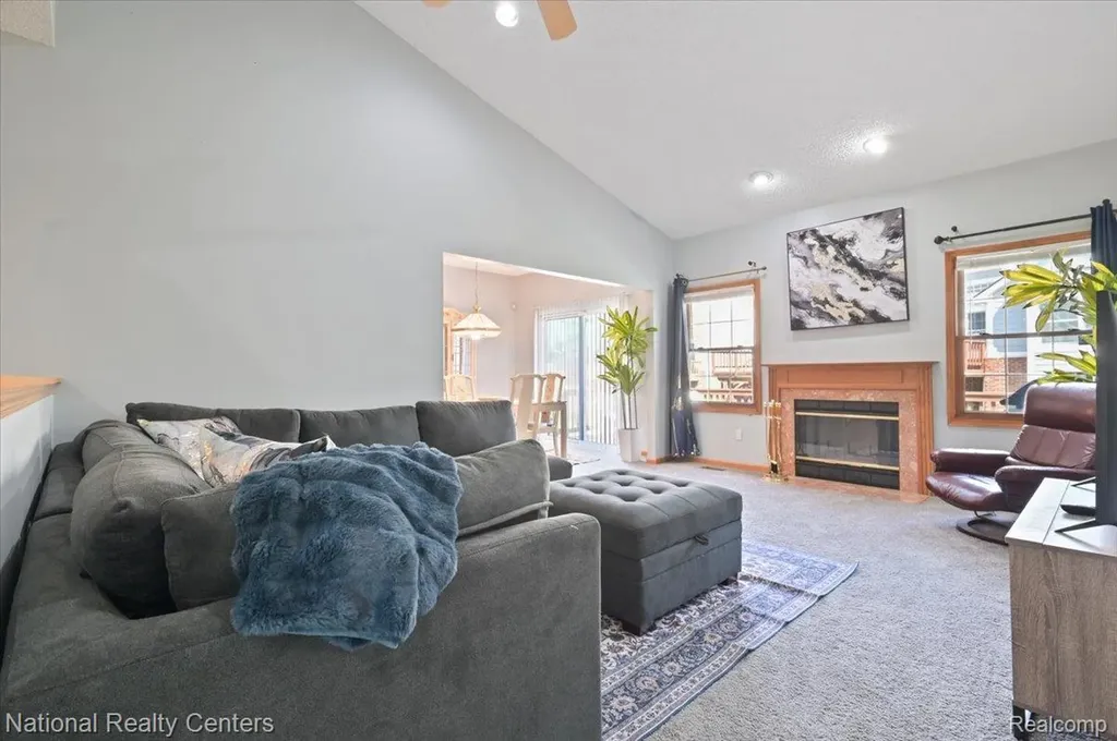31055 Seneca Lane Novi City MI 48377