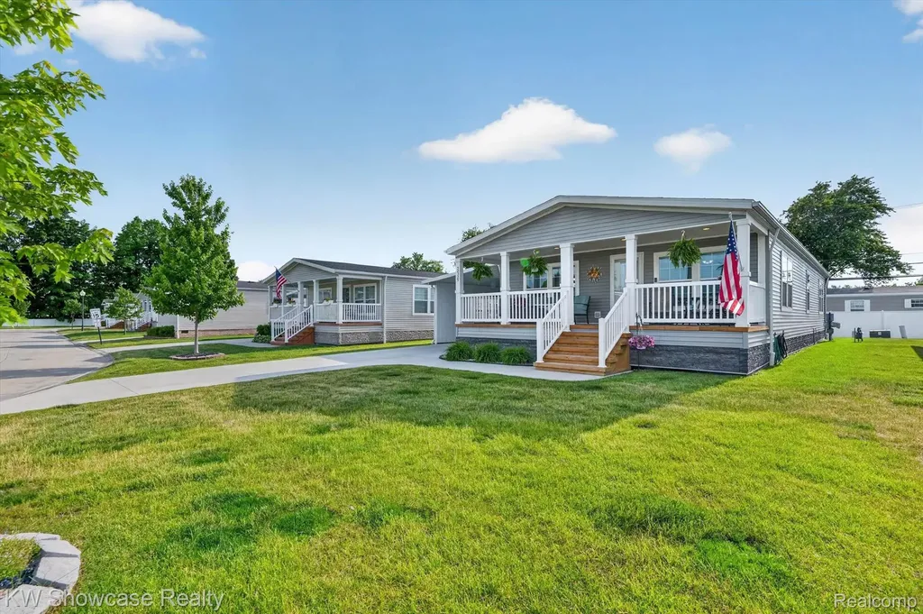 52525 Willow Wood Court Chesterfield Township MI 48051