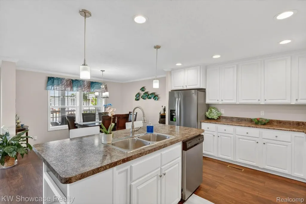 52525 Willow Wood Court Chesterfield Township MI 48051