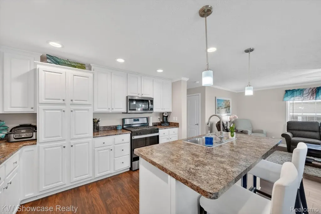 52525 Willow Wood Court Chesterfield Township MI 48051