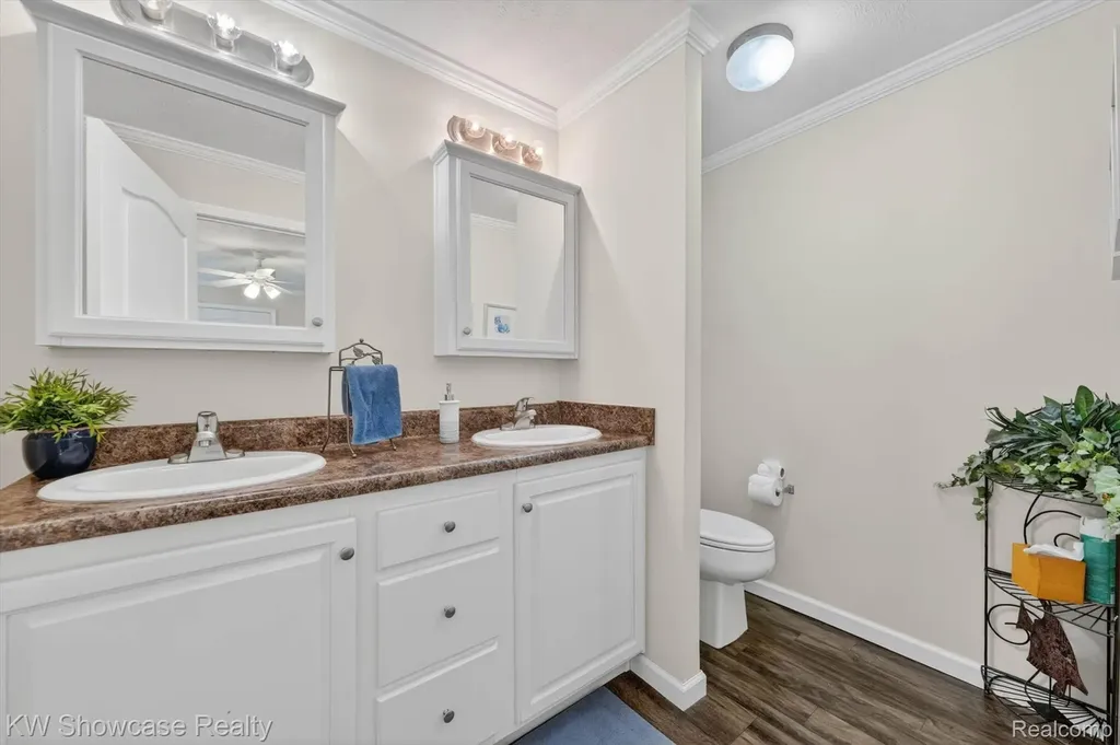 52525 Willow Wood Court Chesterfield Township MI 48051