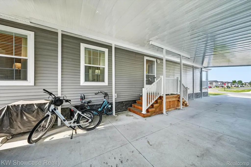 52525 Willow Wood Court Chesterfield Township MI 48051