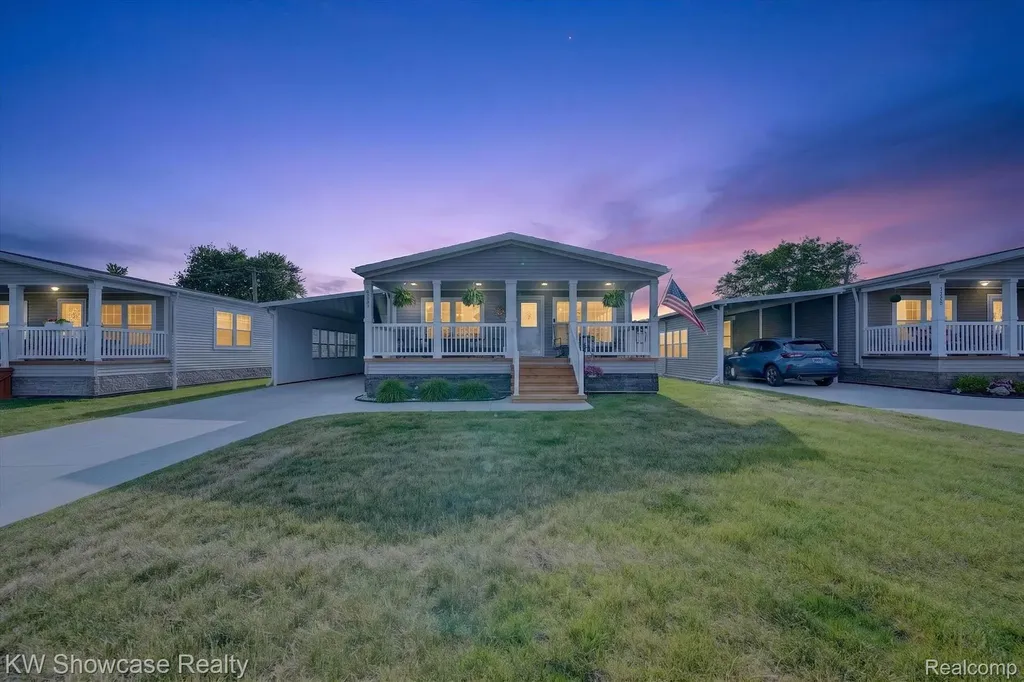 52525 Willow Wood Court Chesterfield Township MI 48051