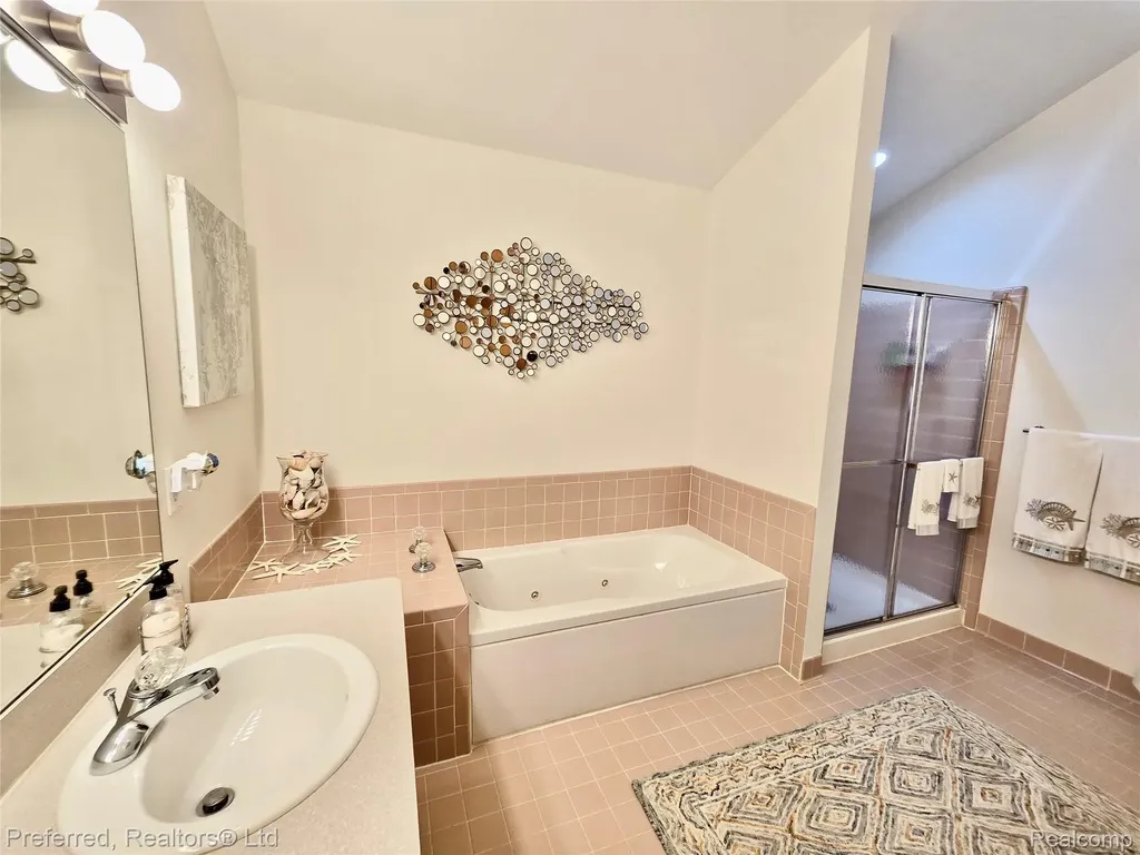222 Edington Circle Canton Charter Township MI 48187