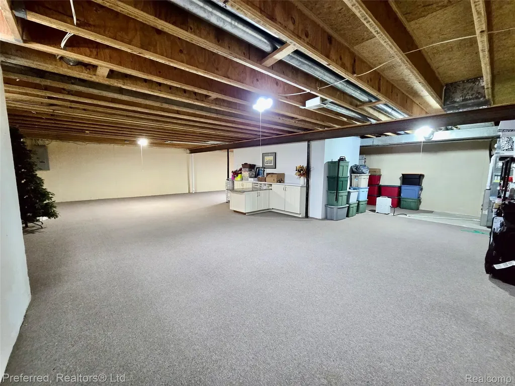 222 Edington Circle Canton Charter Township MI 48187