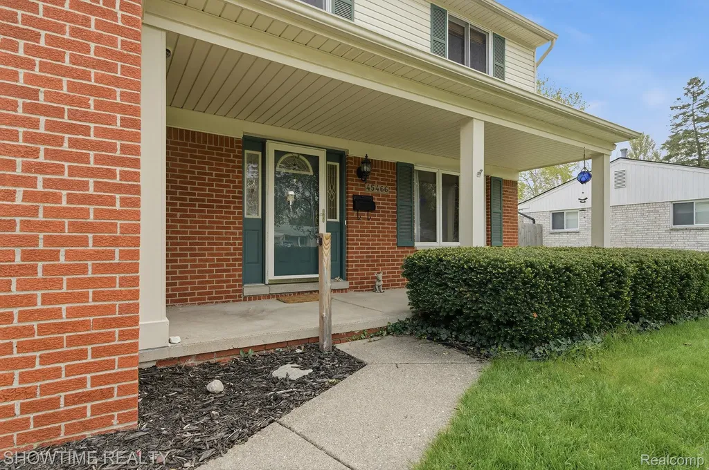45466 Keding Street Utica City MI 48317