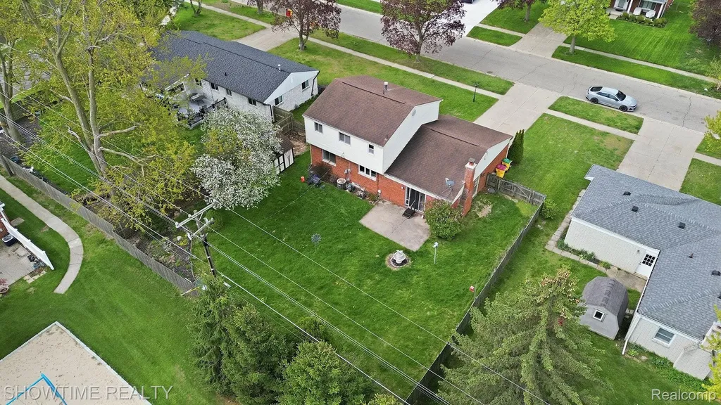 45466 Keding Street Utica City MI 48317