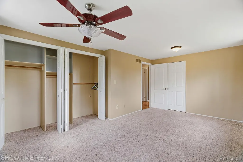 45466 Keding Street Utica City MI 48317